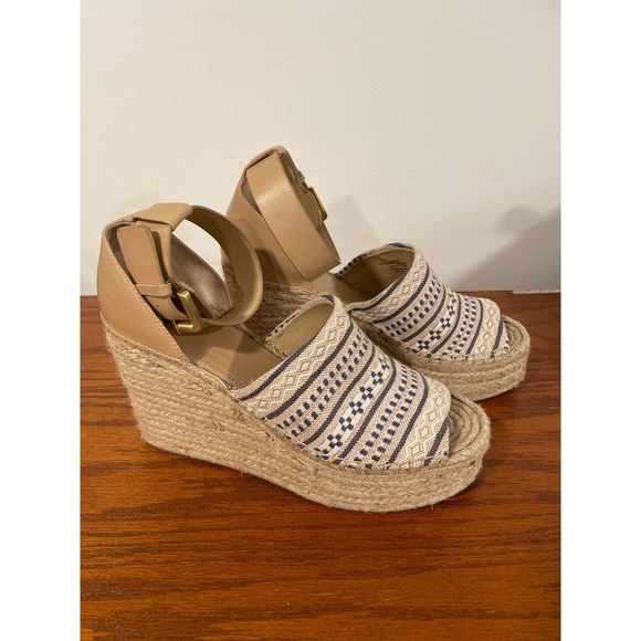Marc Fisher Adalyn 2 Platform Wedge Geometric Print Espadrille Sandal 9.5 Resort - Picture 1 of 8